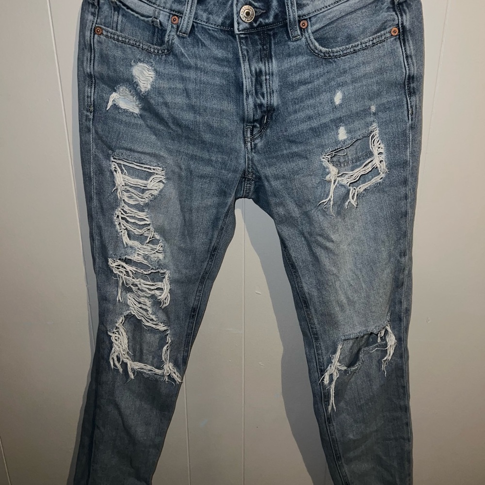 American Eagle ripped jeans